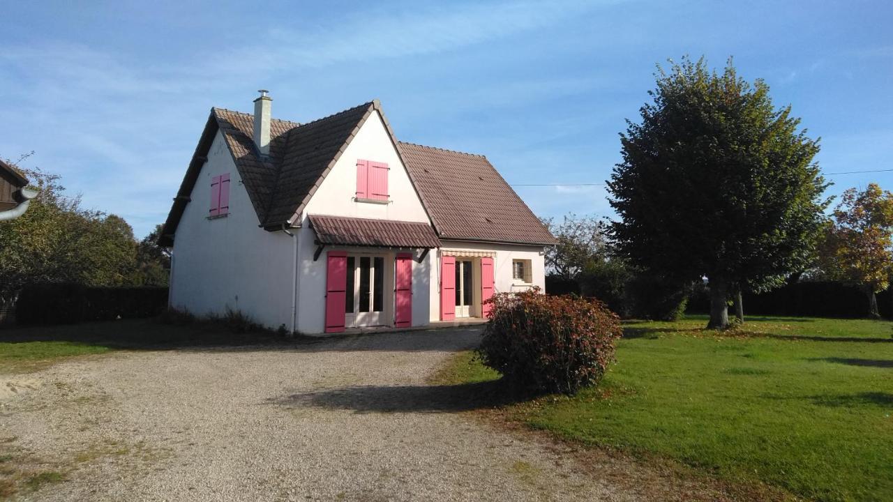 Grande Maison De Plain Pied Avec Jardin Arbore. Champignelles Exterior foto